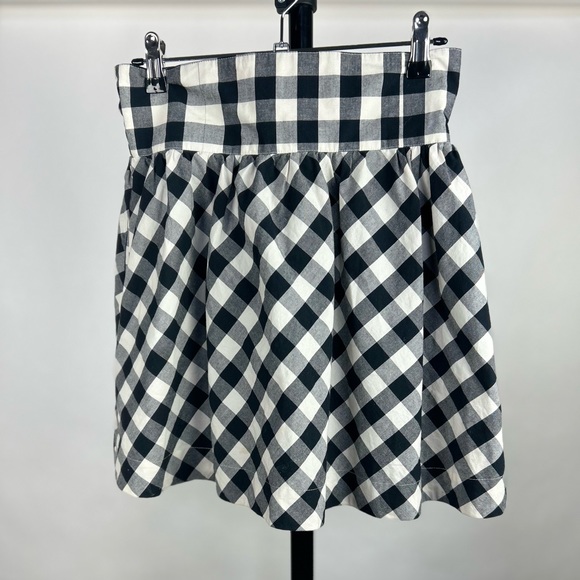 ⭐️SALE⭐️ Divided - Mini Skirt - Picture 1 of 6